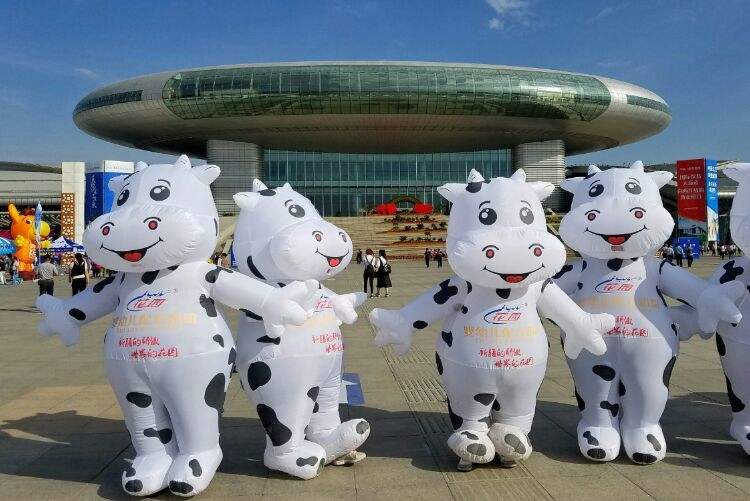 北京充气奶牛吉祥物